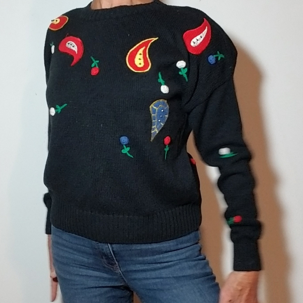 VTG 80s/90s Chaus black/Roses longsleeve Sweater - Picture 3 of 16